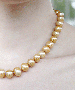 #L7 10.5mm Gold pearl necklace 20"