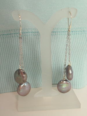 #E159 Black coin pearl drop earrings