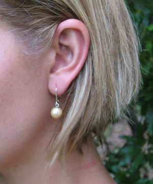 #E49 Gold lever back earrings