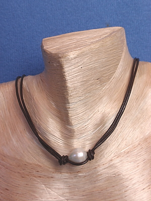 #F392BRW Brown Leather Choker with Freshwater Pearl