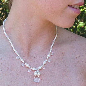 #WM43 Crystal and pearl necklace