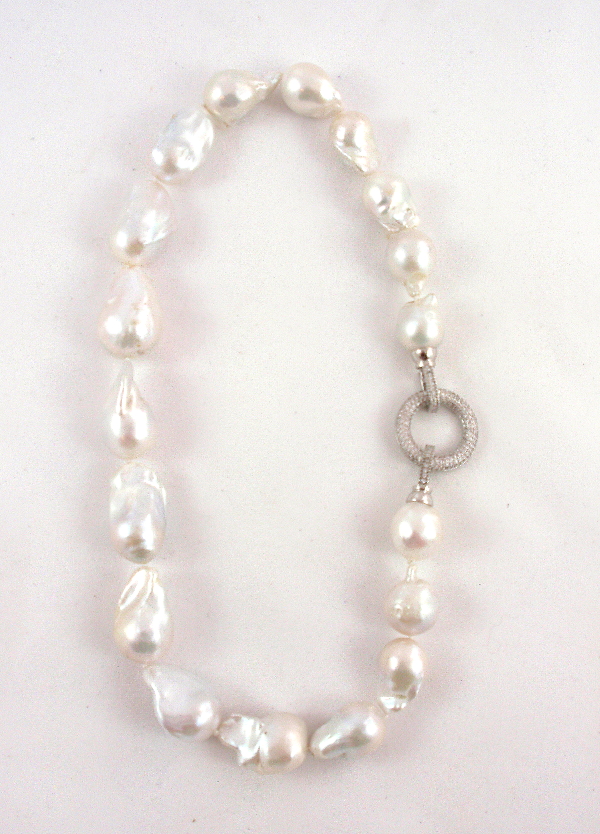 #LE456 Large baroque freshwater pearls – The Island Pearl