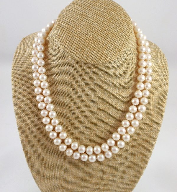 Double strand cultured freshwater pearl necklace