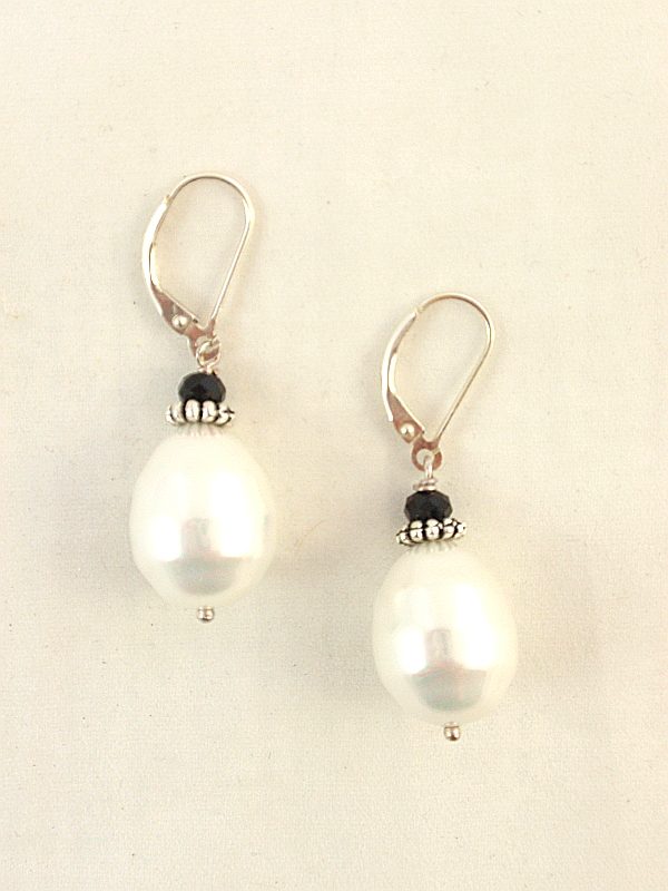 E450 mother of pearl earrings – The Island Pearl