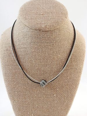 f538bs   stainless knot necklace