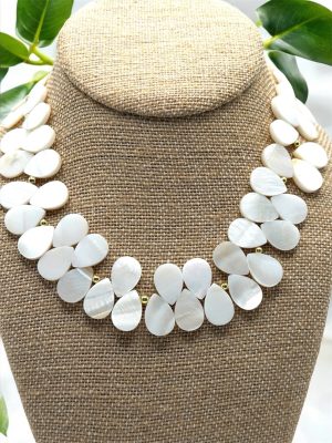 F847 Mother of Pearl Choker